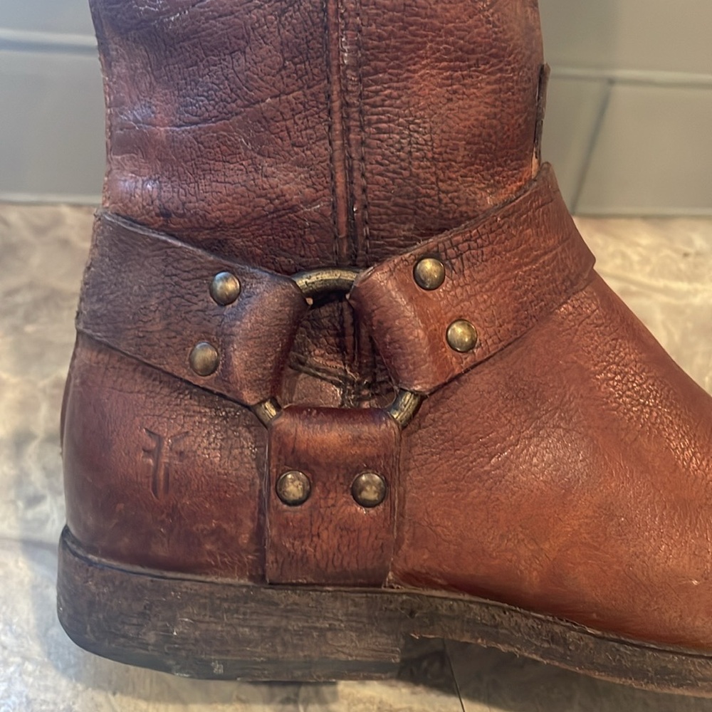 Vintage Frye Women’s Leather Boots Phillip Harness Tall Size 7 Cognac - Picture 10 of 13